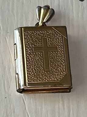 Vintage 60’s book/bible locket 12k gold filled Kreisler charm pendant with cross